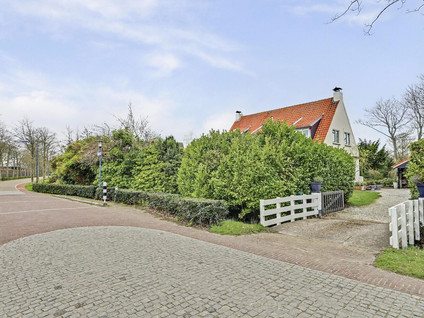 Hogeweg 82