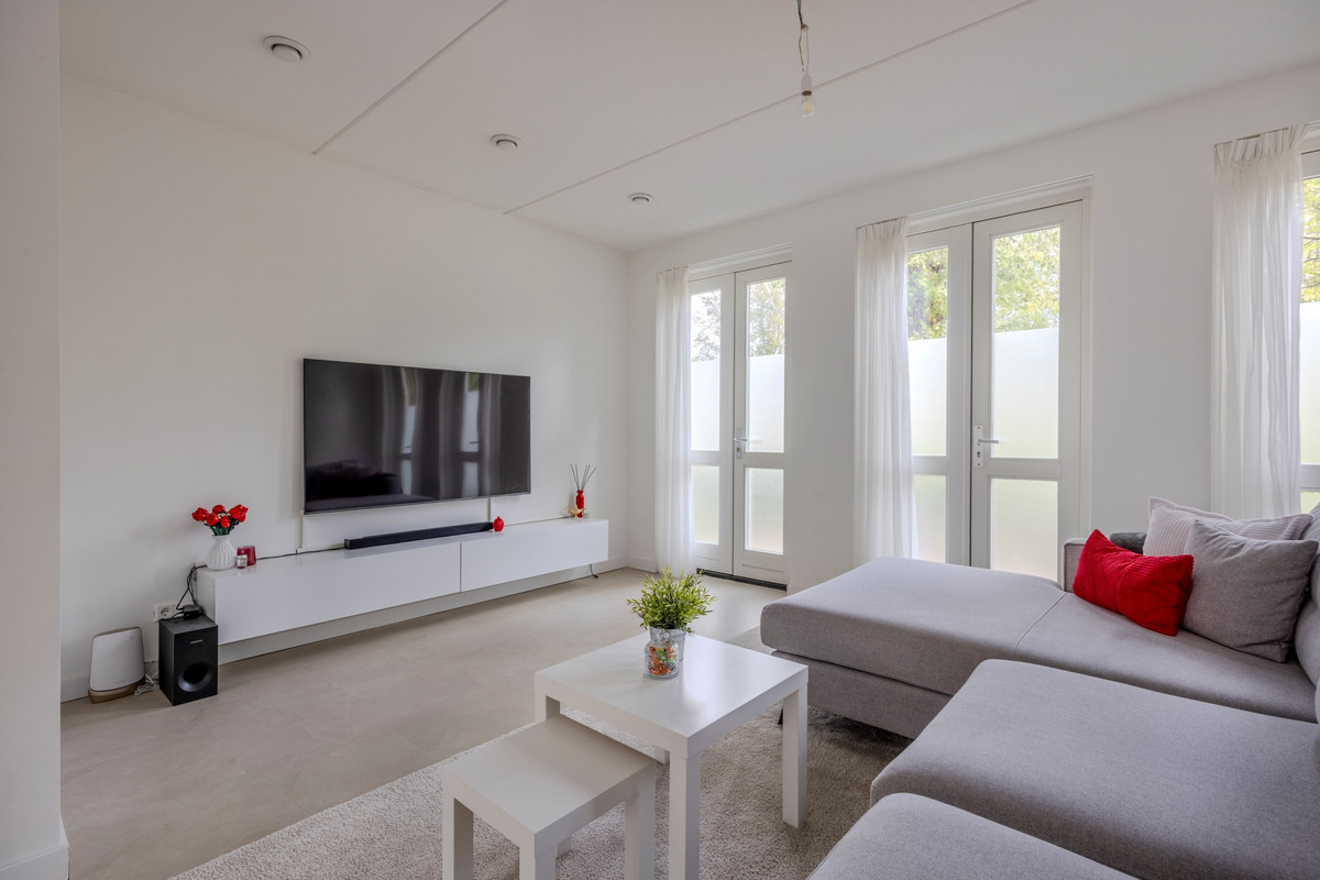 Tussenwoning te koop: Warmoldstraat 75B, Rotterdam