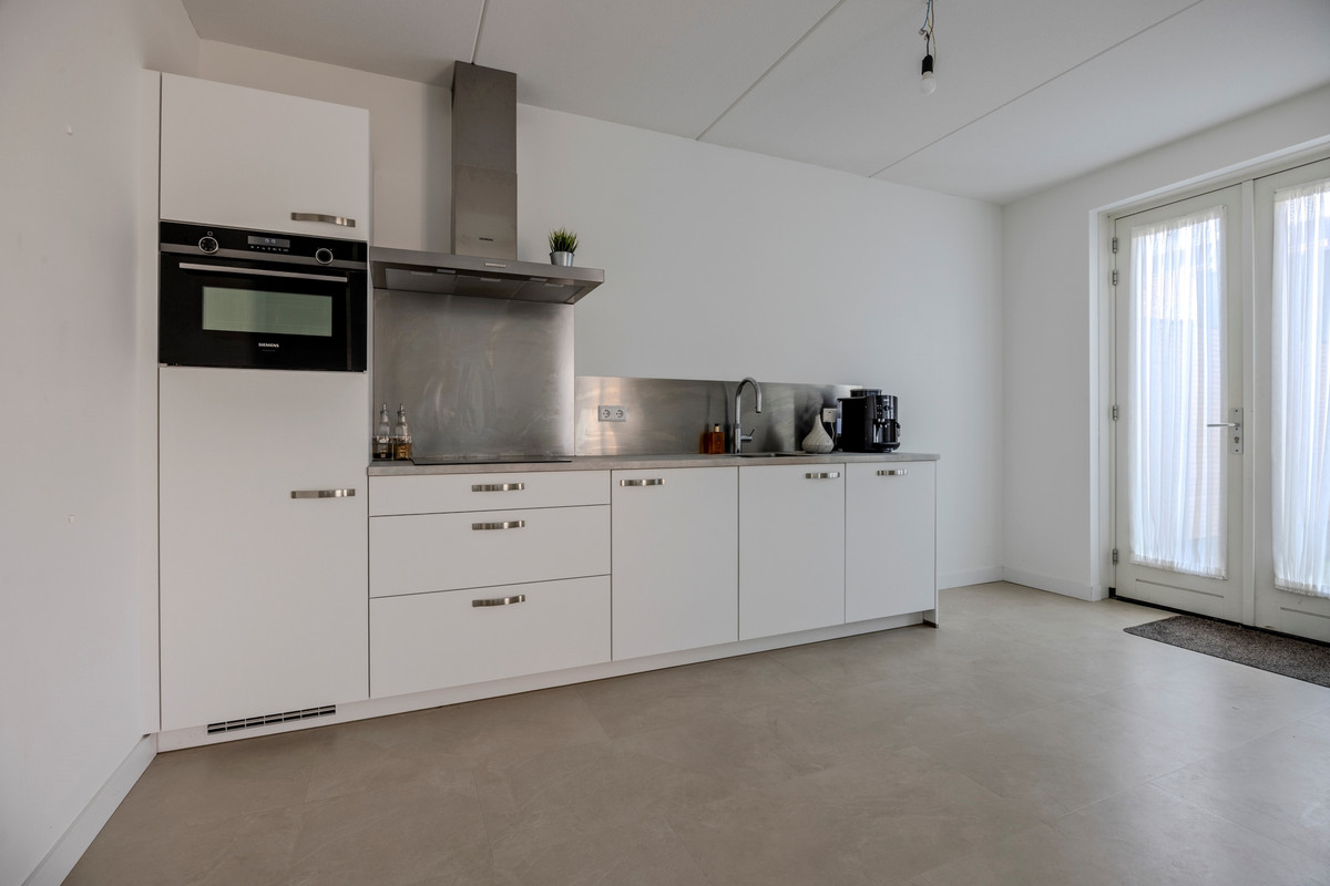 Tussenwoning te koop: Warmoldstraat 75B, Rotterdam