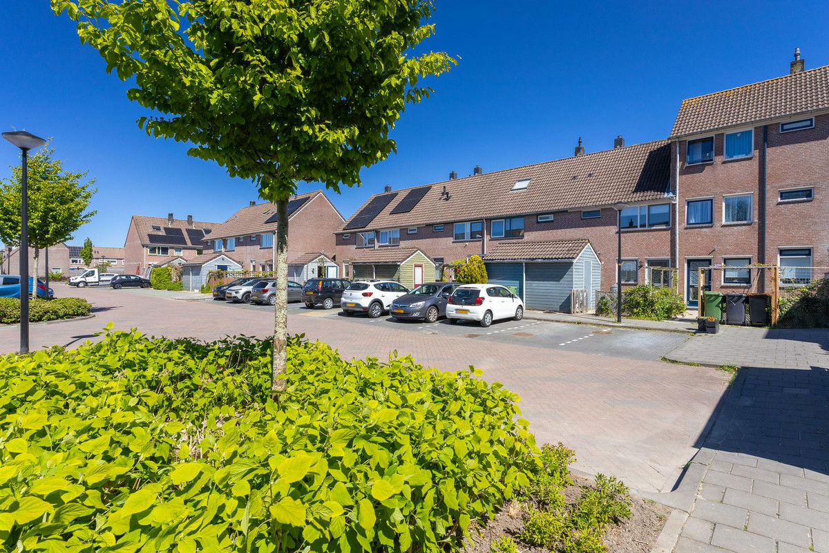 Tussenwoning te koop: Drecht 27, Heerhugowaard