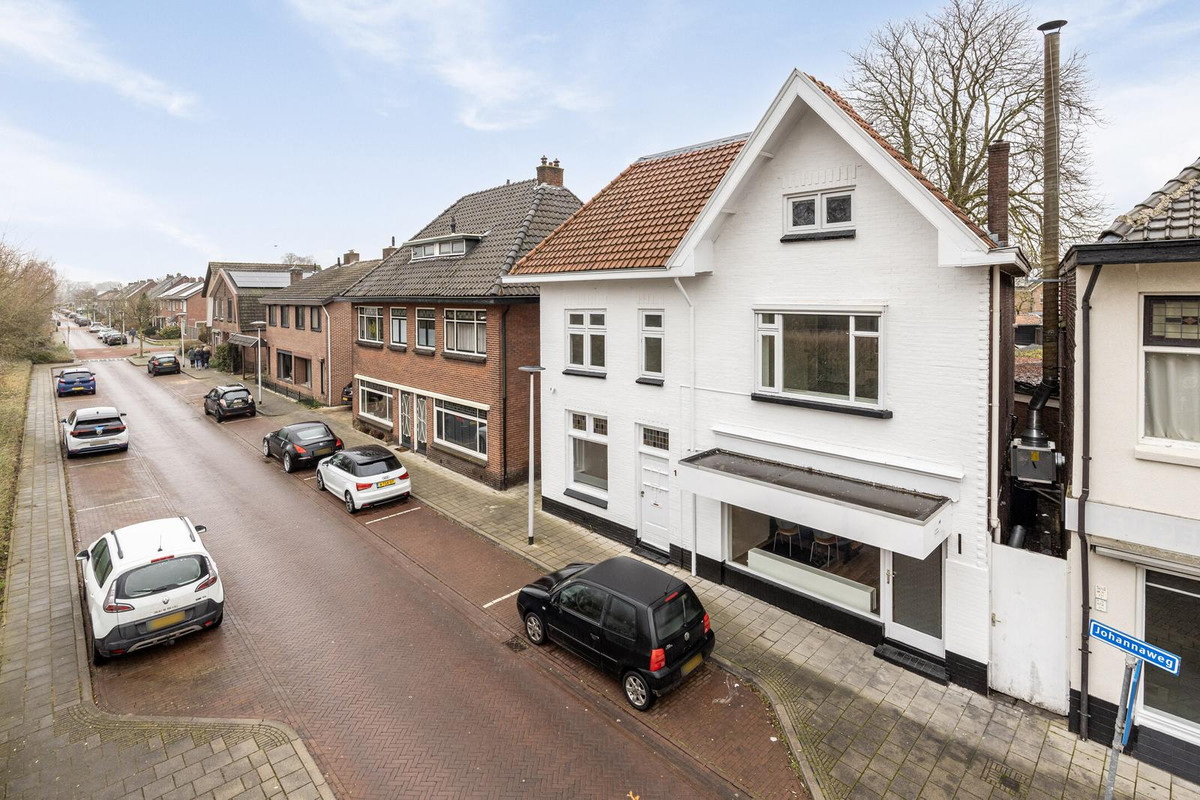 Vrijstaande woning te koop: Johannaweg 1, Hengelo