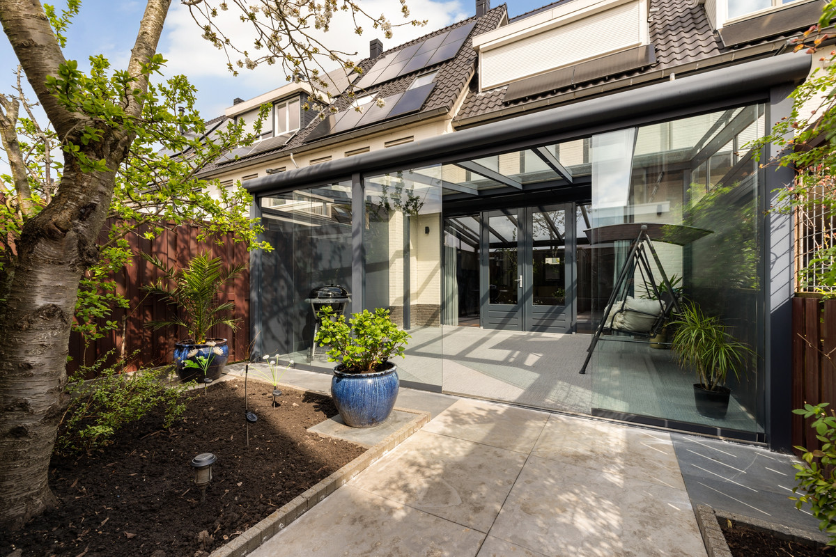 Tussenwoning te koop: Jane Addamslaan 127, Amstelveen