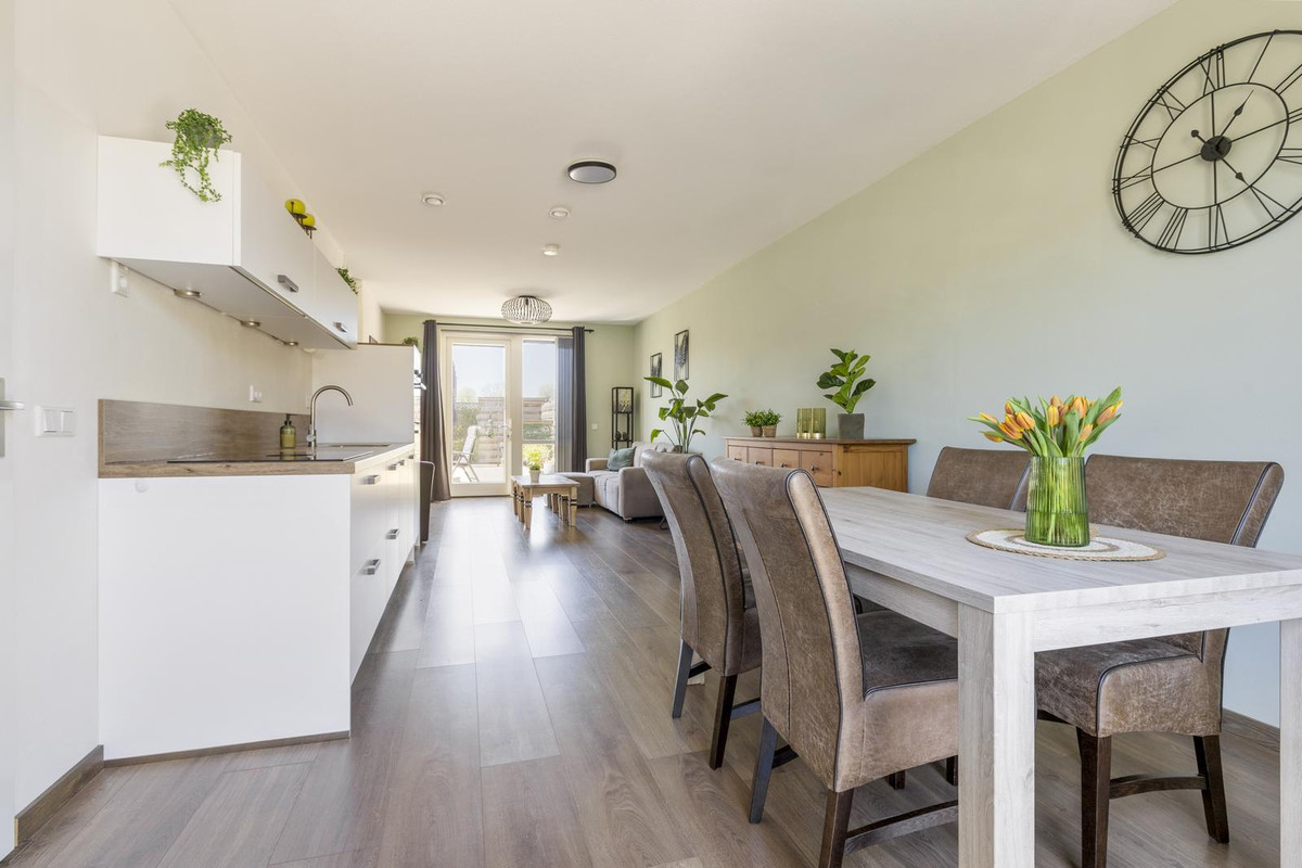 Tussenwoning te koop: Kornelis ter Laanstraat 5, Delfzijl