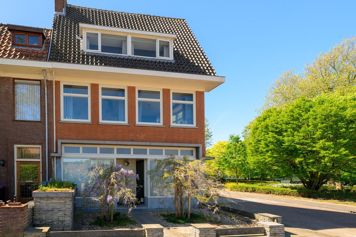 Appartement te koop: Van Lodensteijnstraat 14, Voorburg