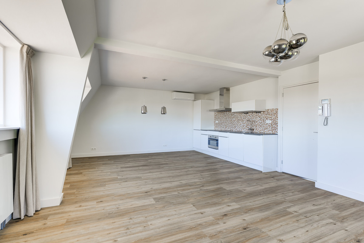 Appartement te koop: Van Lodensteijnstraat 14, Voorburg