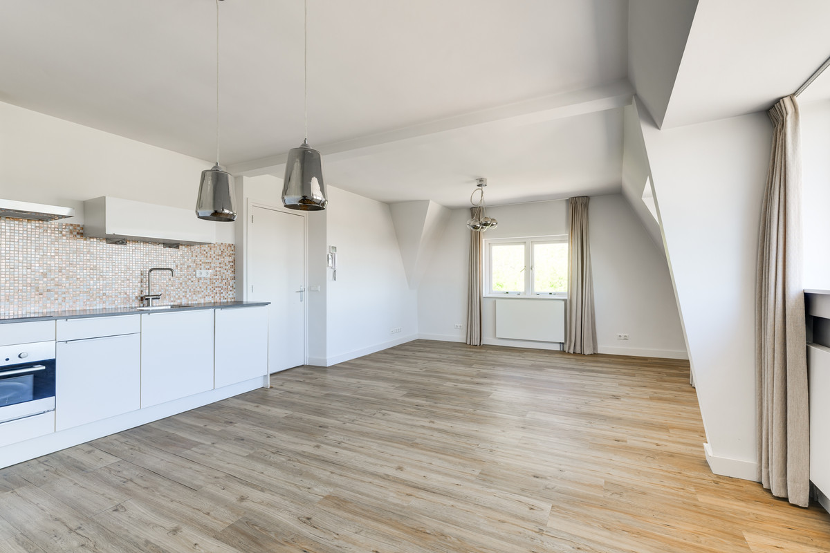 Appartement te koop: Van Lodensteijnstraat 14, Voorburg
