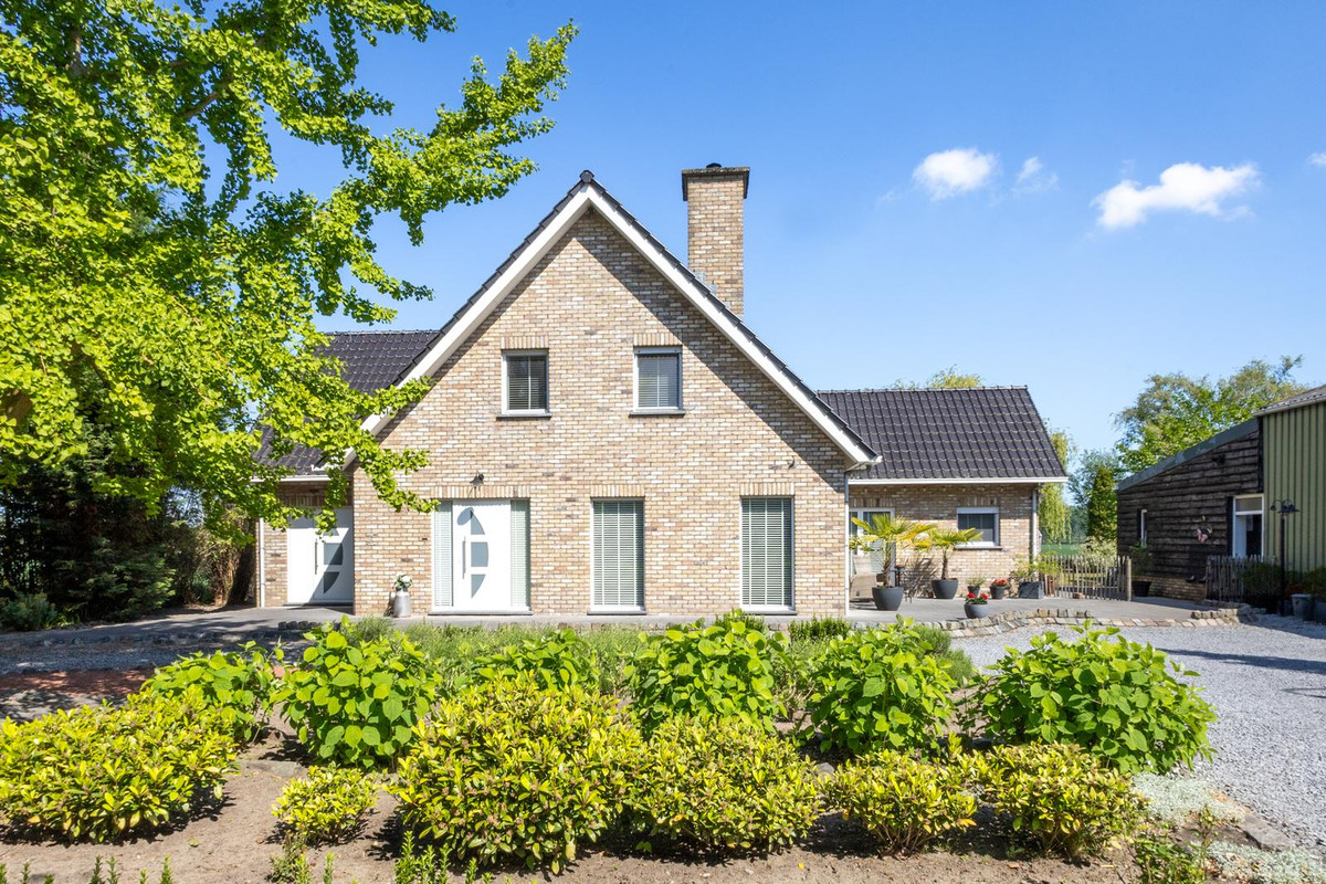 Vrijstaande woning te koop: Veerstraat 2, Koewacht