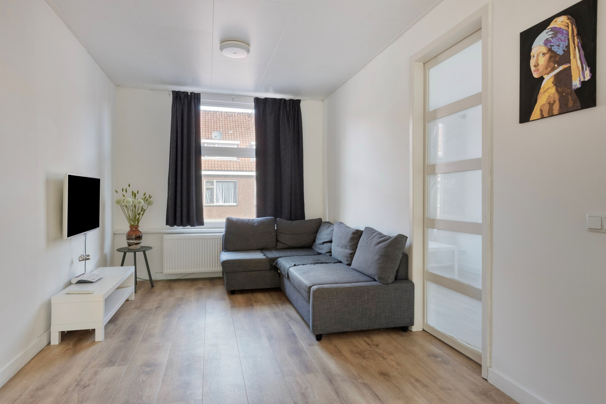 Appartement te koop: Marktweg 74, 'S-Gravenhage