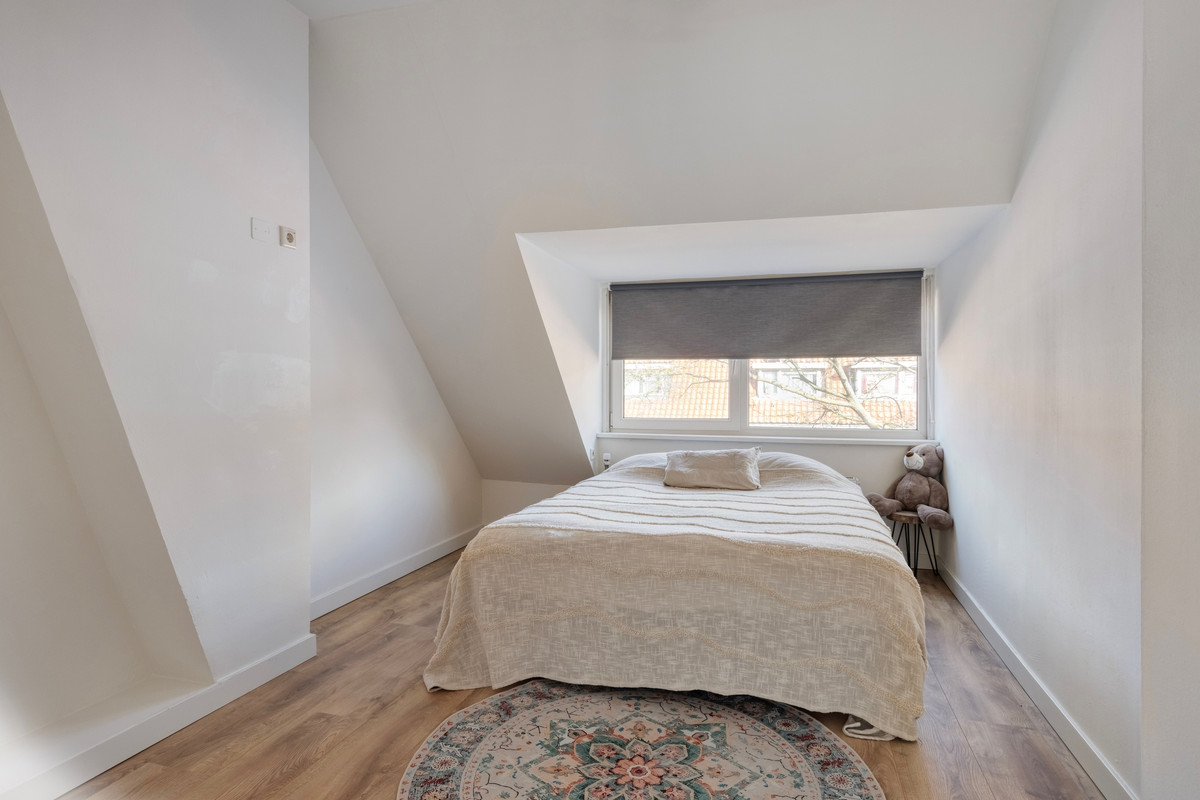 Appartement te koop: Marktweg 74, 'S-Gravenhage