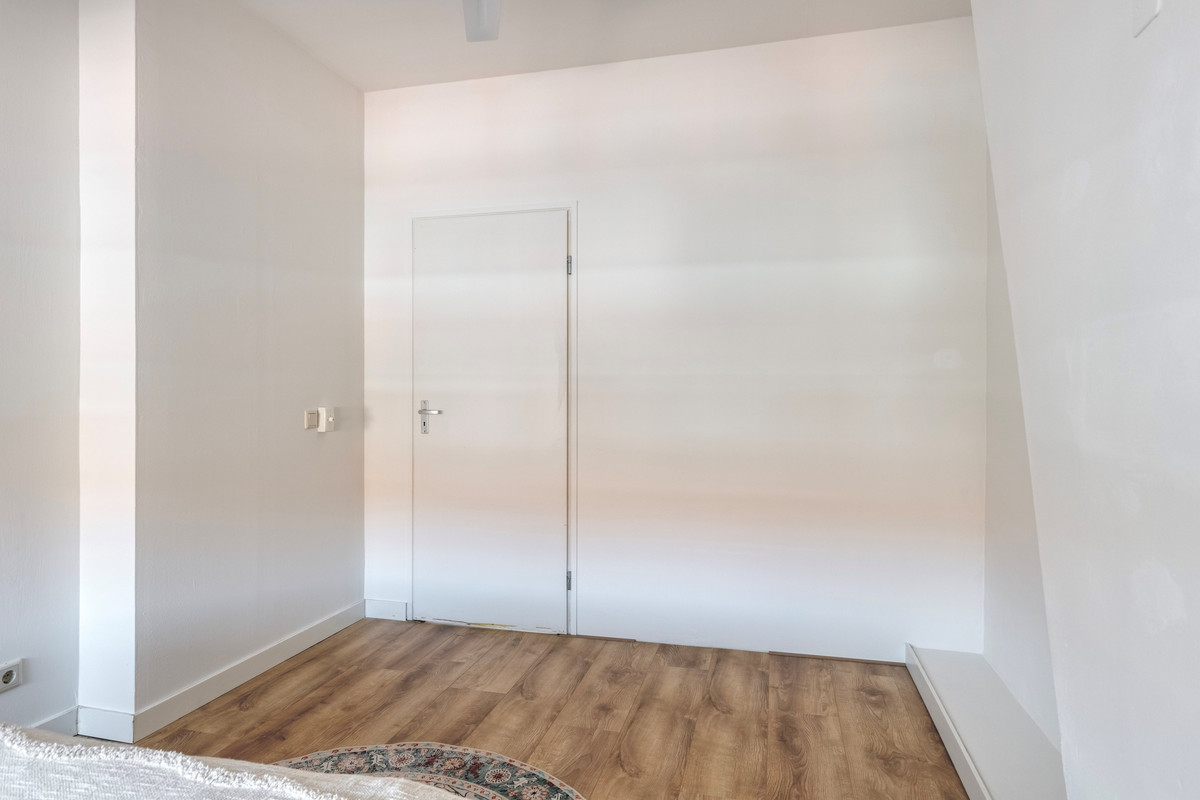 Appartement te koop: Marktweg 74, 'S-Gravenhage