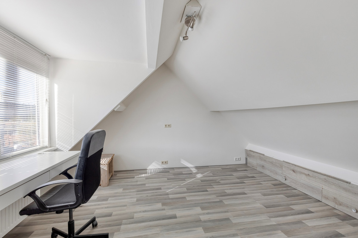 Appartement te koop: Marktweg 74, 'S-Gravenhage