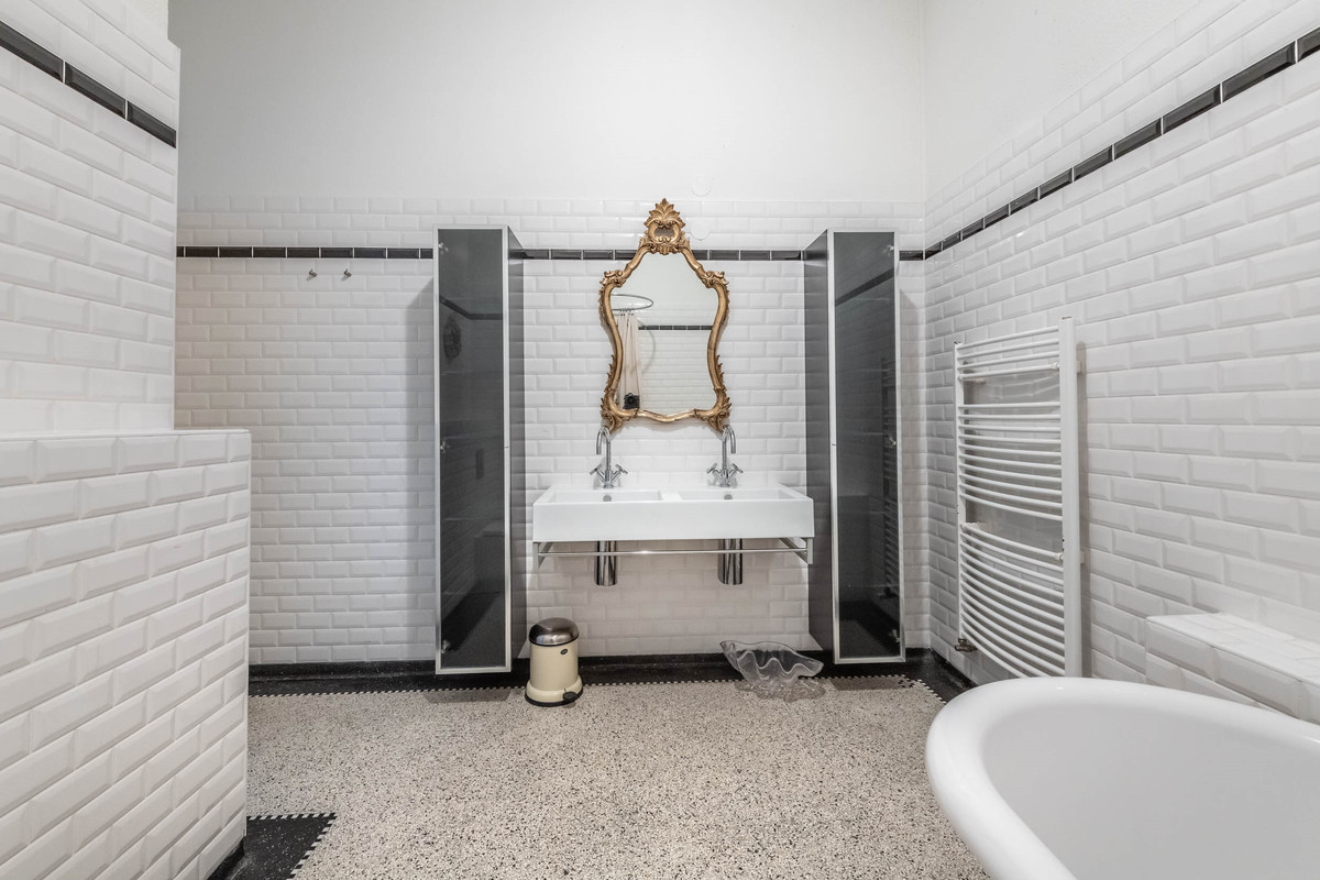 Appartement te koop: Van Heenvlietlaan 311, Amsterdam