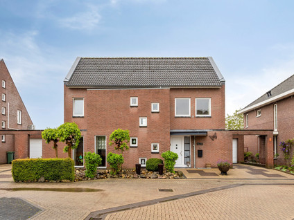 Pastoor Starmansstraat 14