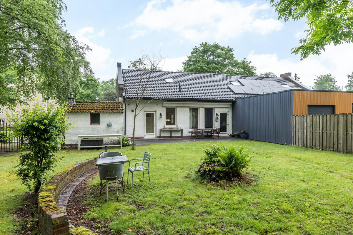 Twee-onder-één-kap te koop: Rimburgerweg 2, Brunssum