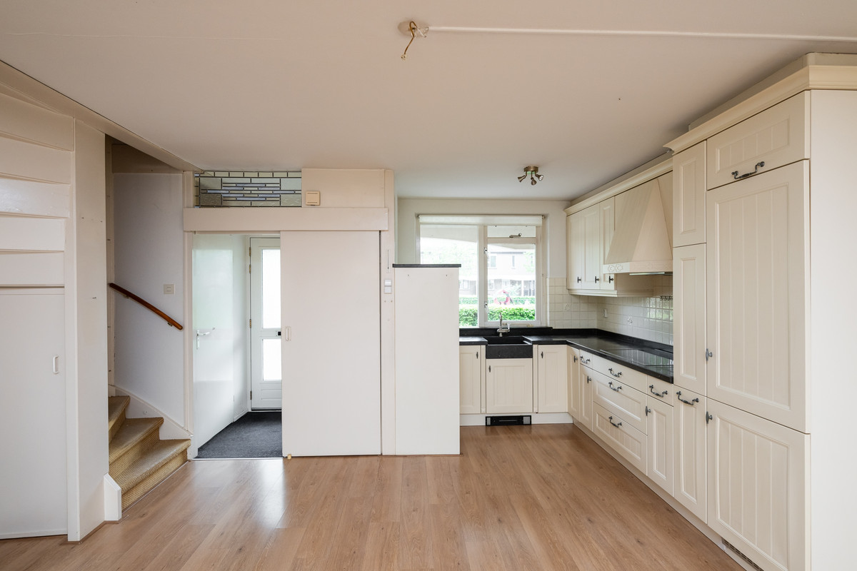 Tussenwoning te koop: Princenhofplein 23, Almere