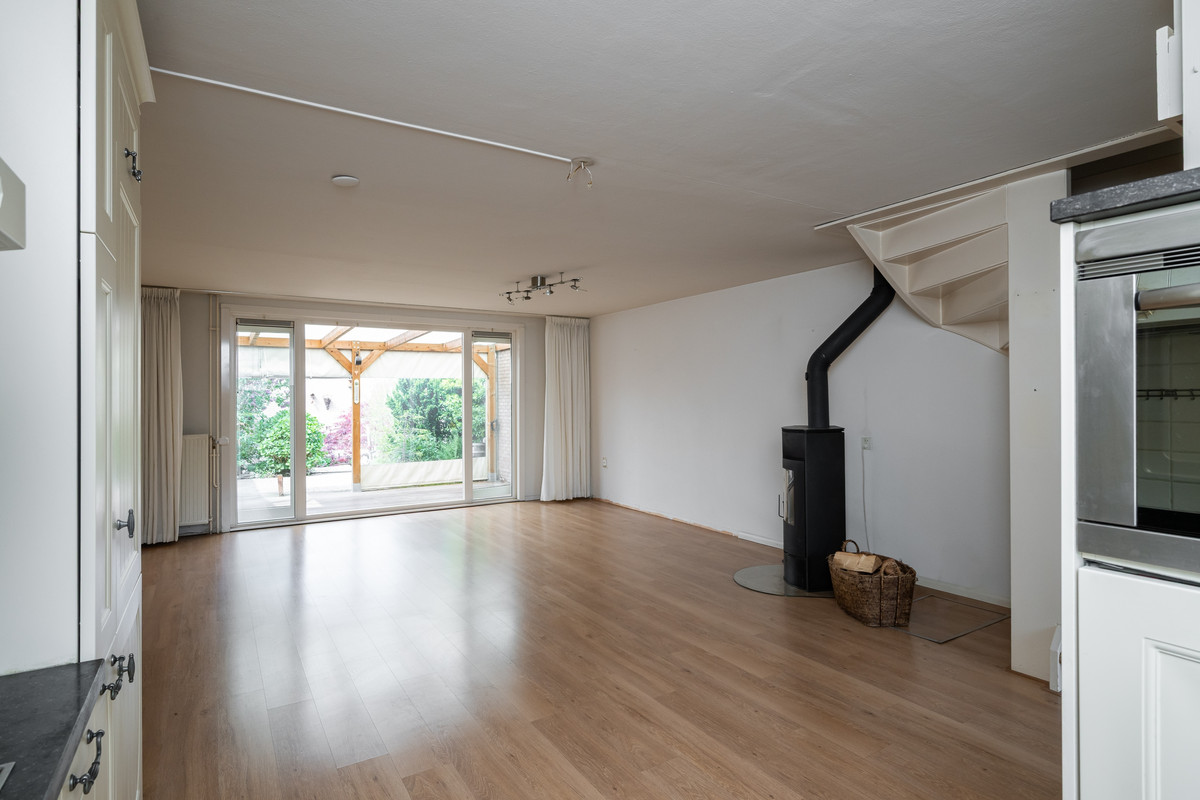 Tussenwoning te koop: Princenhofplein 23, Almere