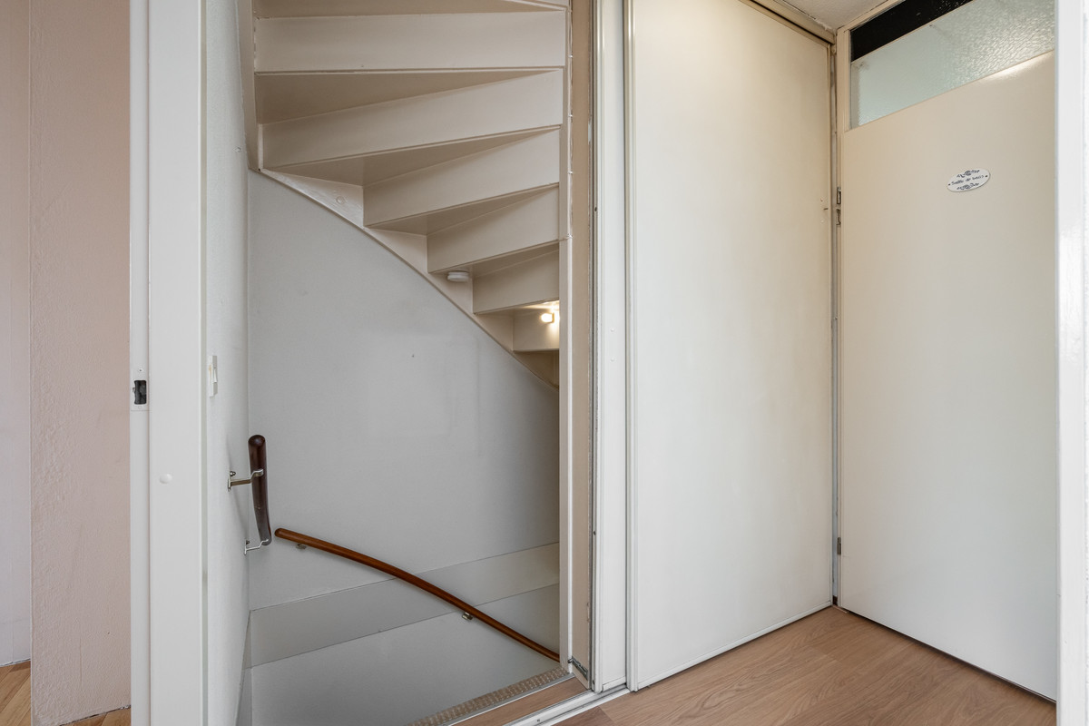 Tussenwoning te koop: Princenhofplein 23, Almere