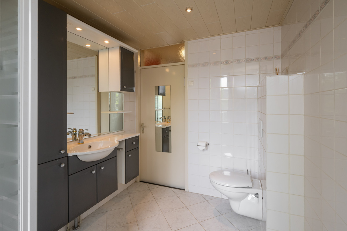 Tussenwoning te koop: Princenhofplein 23, Almere