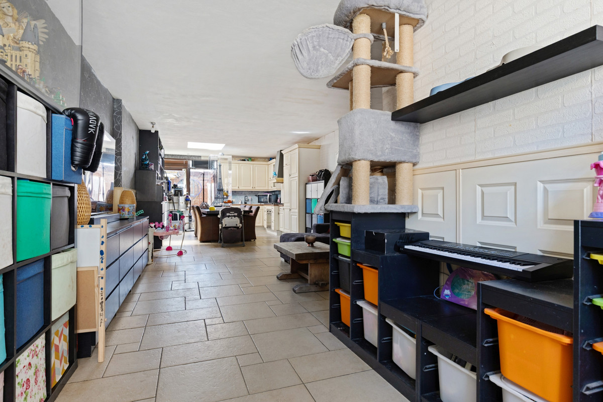 Tussenwoning te koop: Grensstraat 35, Beverwijk
