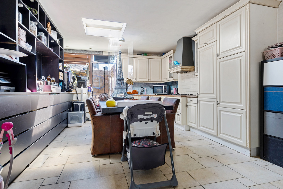 Tussenwoning te koop: Grensstraat 35, Beverwijk