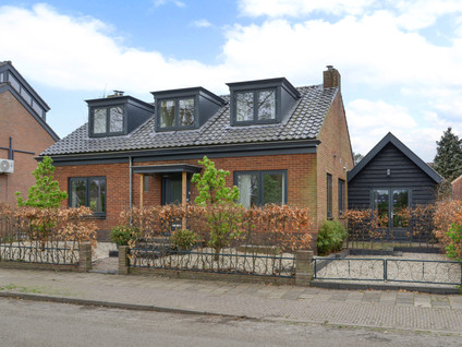 Paulinelaan 7