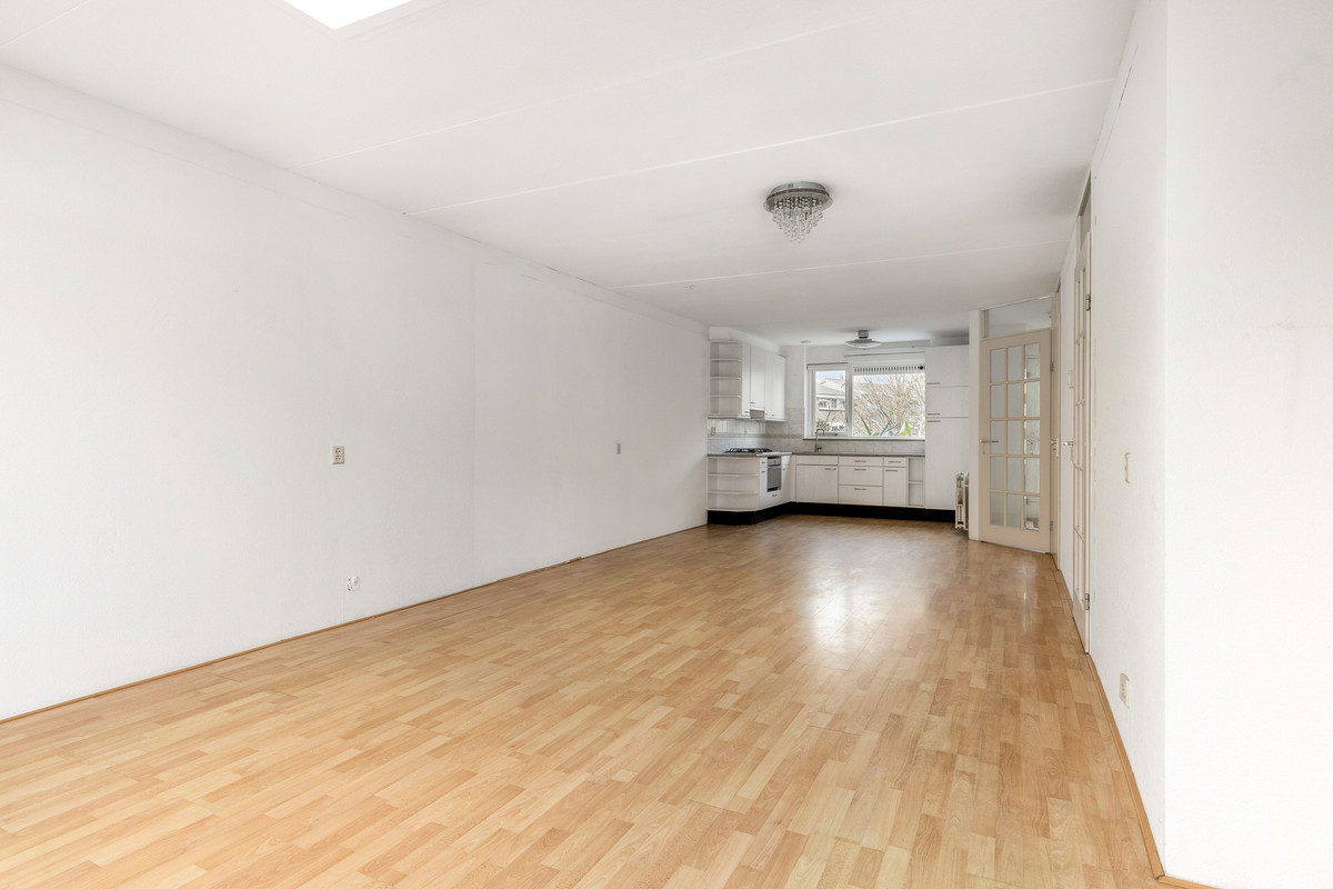Tussenwoning te koop: C.J. Kieviethof 14, Hoofddorp