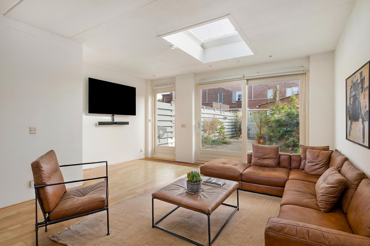 Tussenwoning te koop: C.J. Kieviethof 14, Hoofddorp