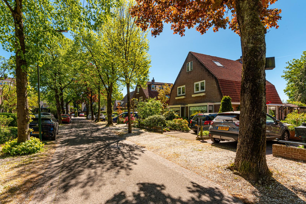 Twee-onder-één-kap te koop: Oosterdwarslaan 12, Driebergen-Rijsenburg