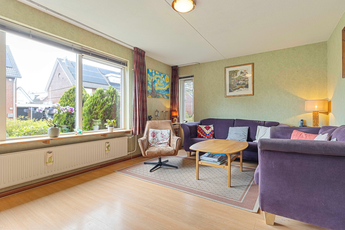 Tussenwoning te koop: Velhorstweide 24, Helmond