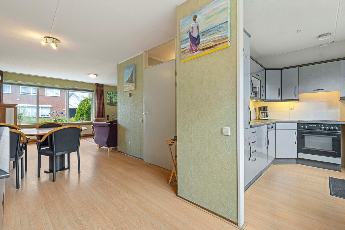 Tussenwoning te koop: Velhorstweide 24, Helmond