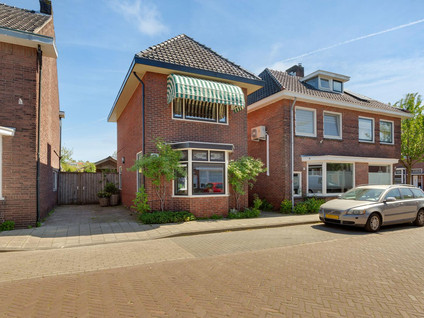 Van den Boschstraat 13