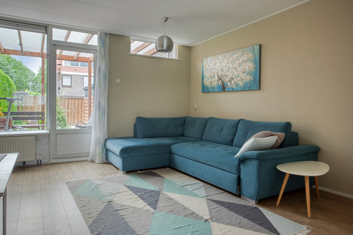 Tussenwoning te koop: Van Zyll De Jongstraat 27, Pernis Rotterdam