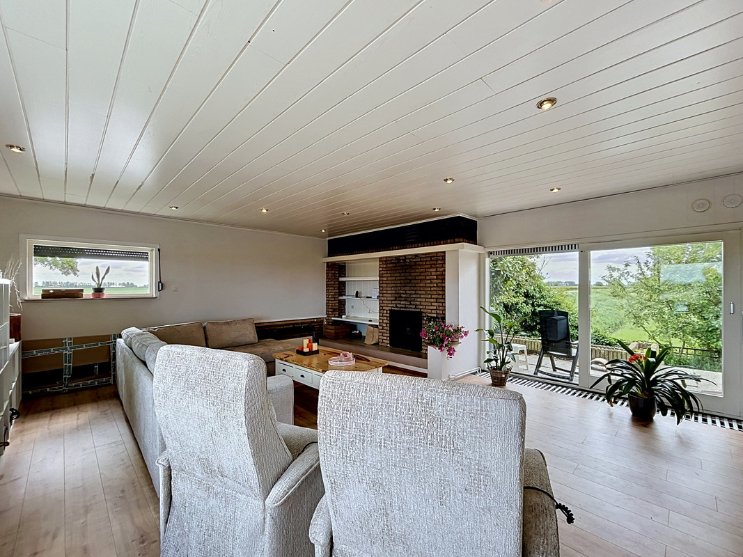 Vrijstaande woning te koop: Sint Pietersdijk 1, Biervliet