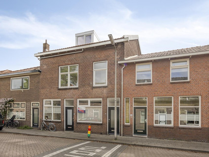 Mr. D.J. van Heusdestraat 46
