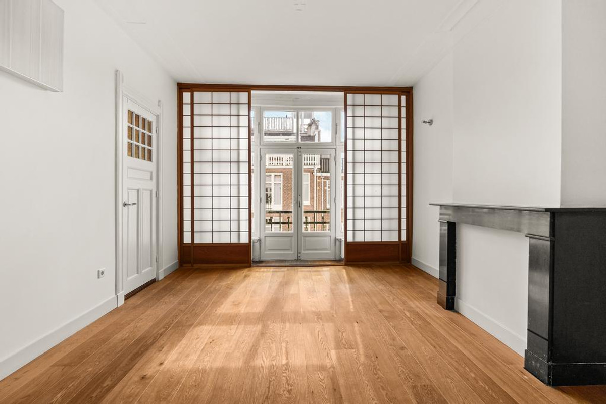 Appartement te koop: Valeriusstraat 143-3, Amsterdam
