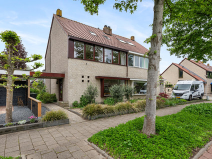 Twee-onder-één-kap te koop: Europalaan 89, Dorrestein-Zuid Nieuwerkerk A/D Ijssel