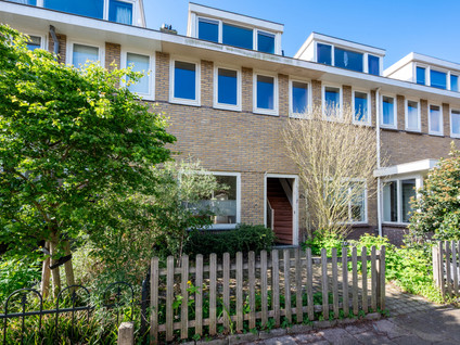 Ambachtstraat 64