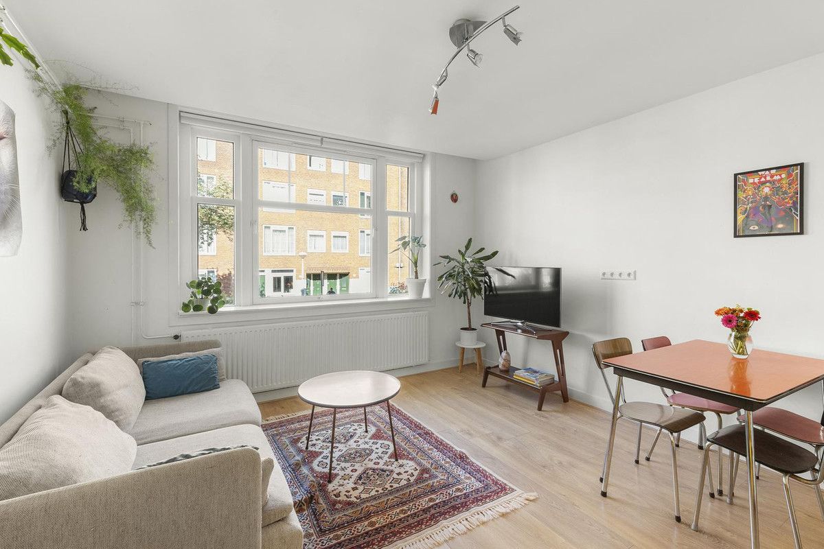 Studio te koop: Solebaystraat 82H, Amsterdam