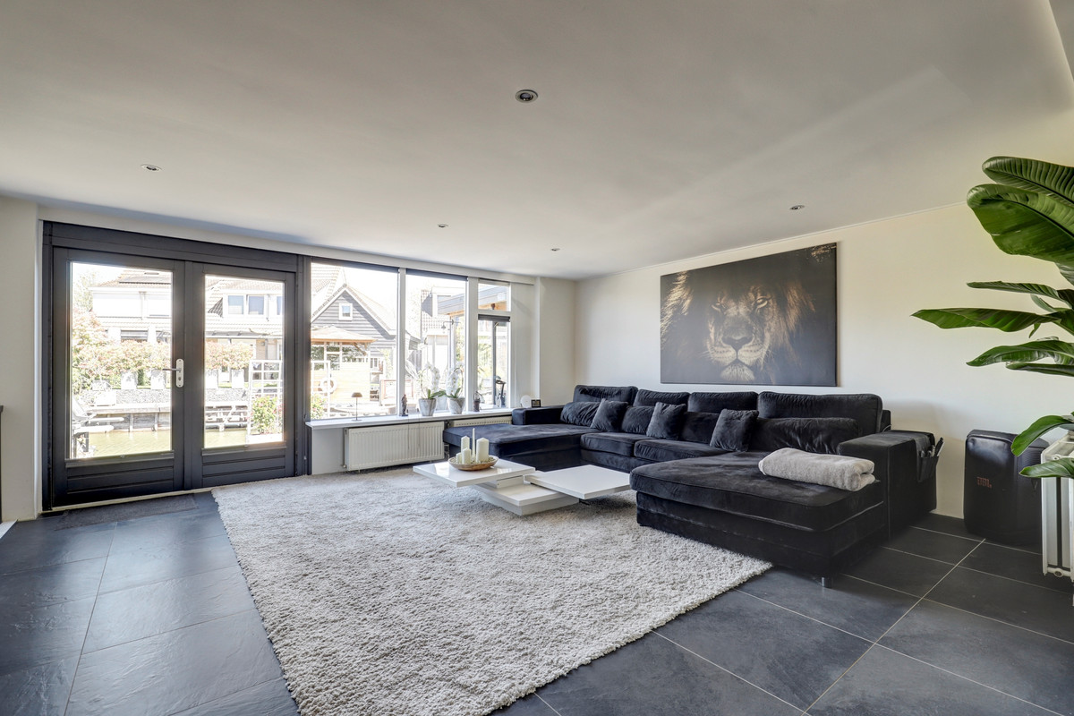 Hoekwoning te koop: Betuwe Singel 4, Lienden
