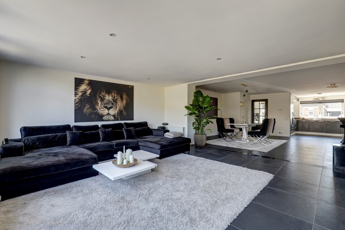 Hoekwoning te koop: Betuwe Singel 4, Lienden