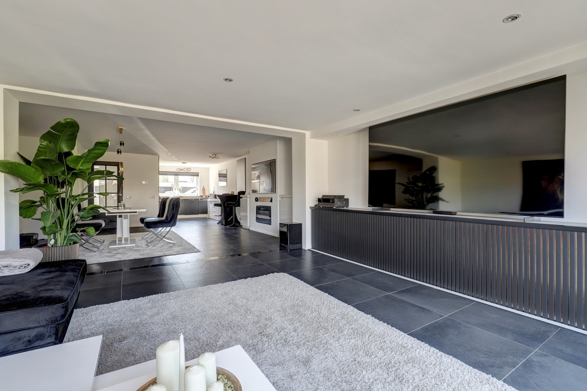 Hoekwoning te koop: Betuwe Singel 4, Lienden