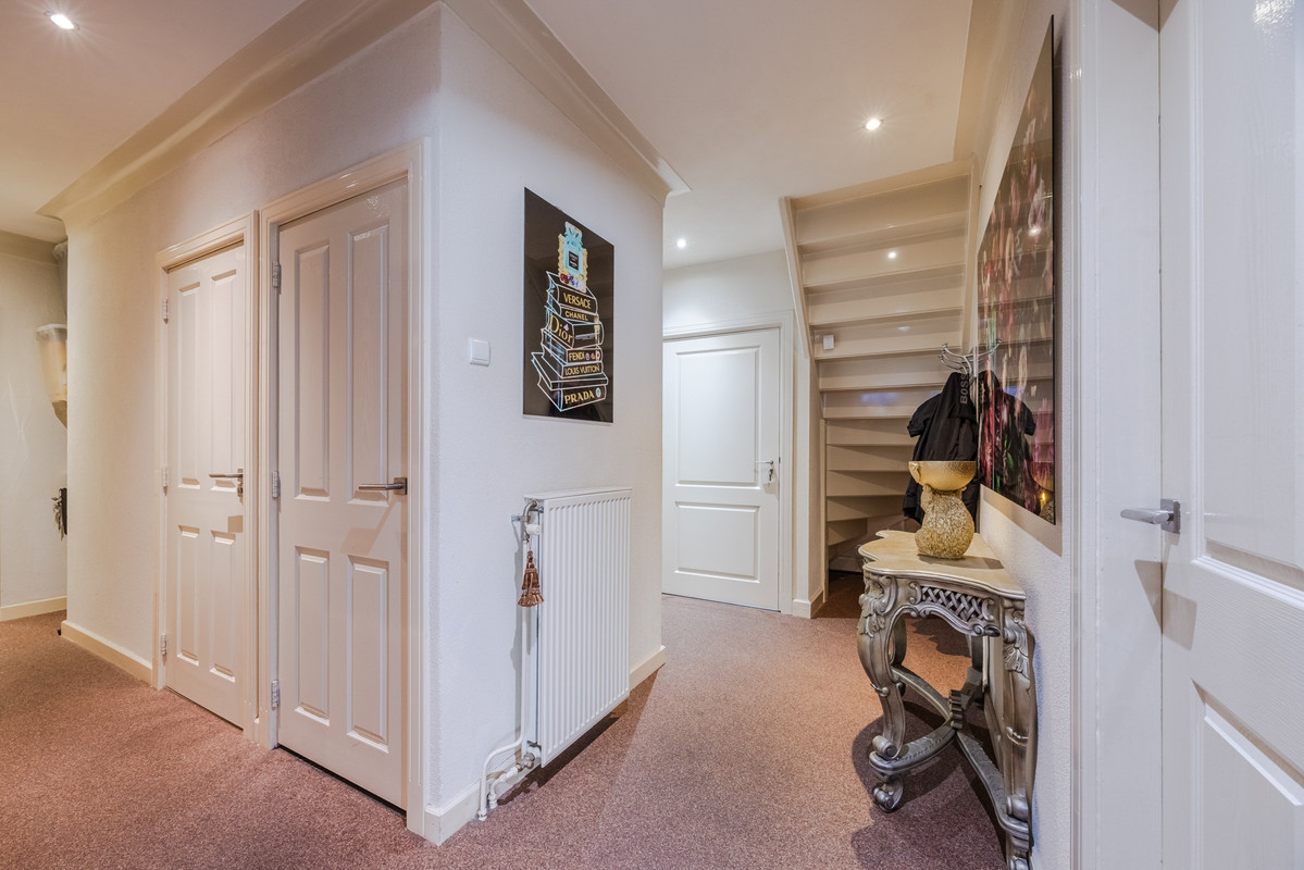 Twee-onder-één-kap te koop: Tuinbouwstraat 11, Tilburg