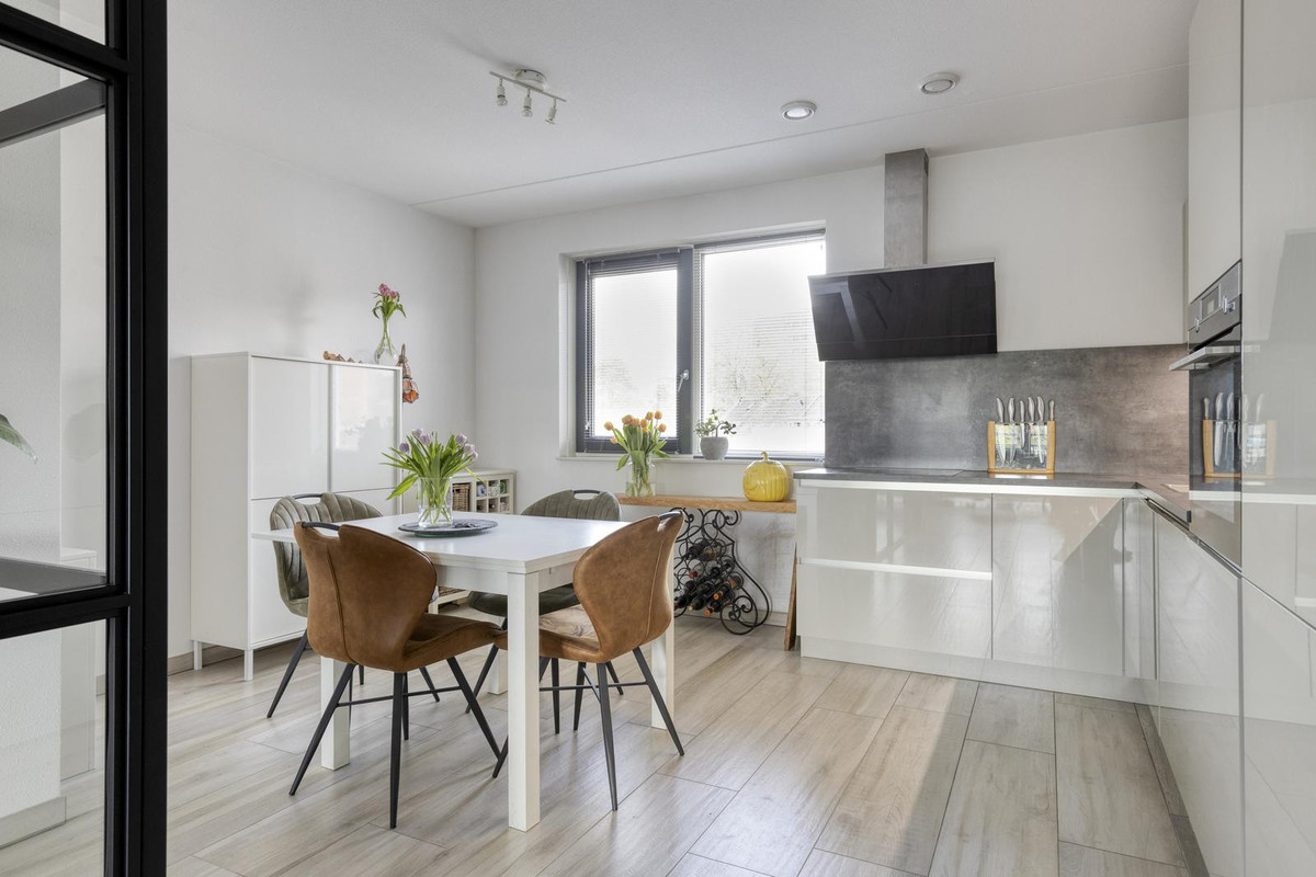 Hoekwoning te koop: Rozenstraat 80, Tilburg