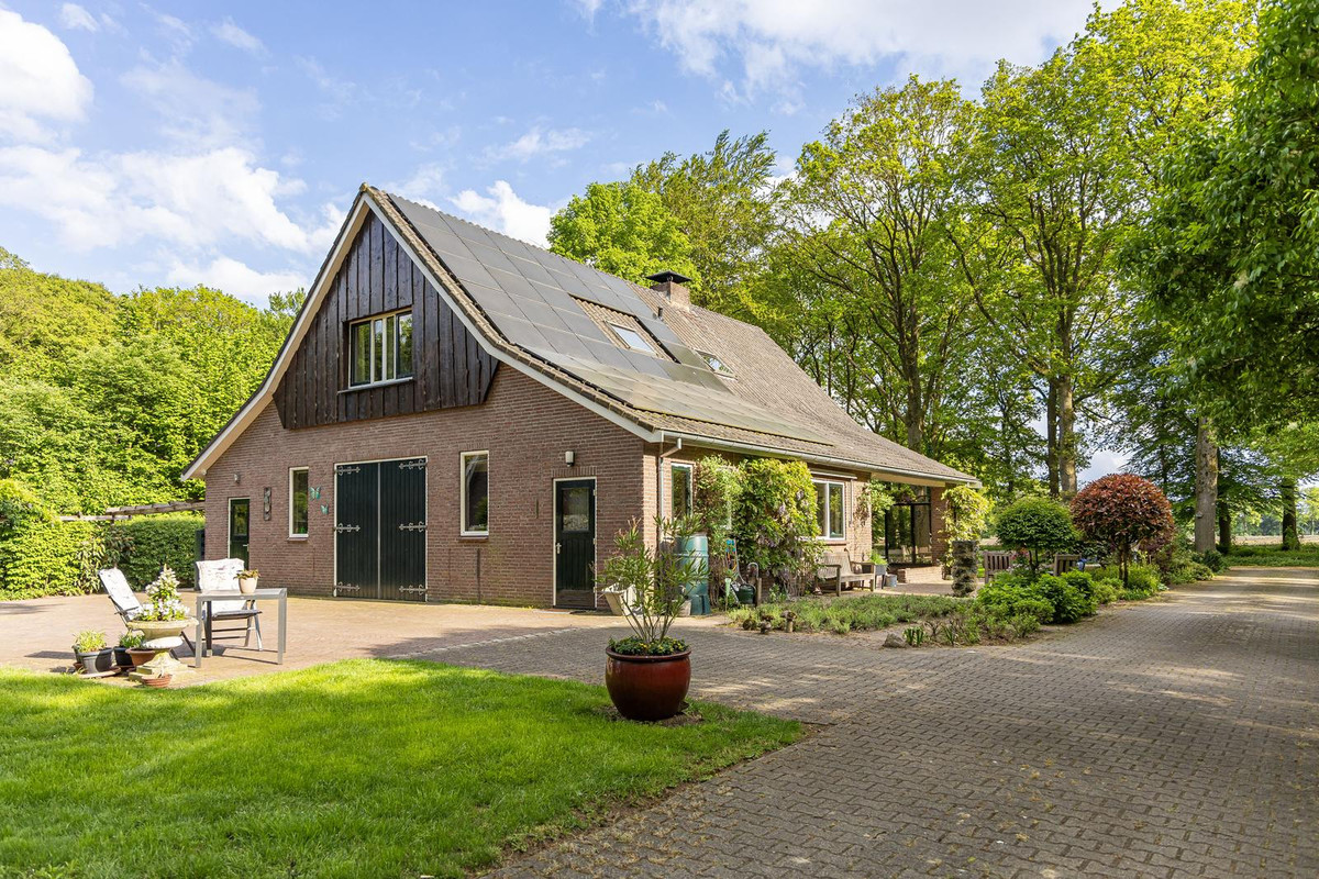 Vrijstaande woning te koop: Polhaarweg 7, Neede