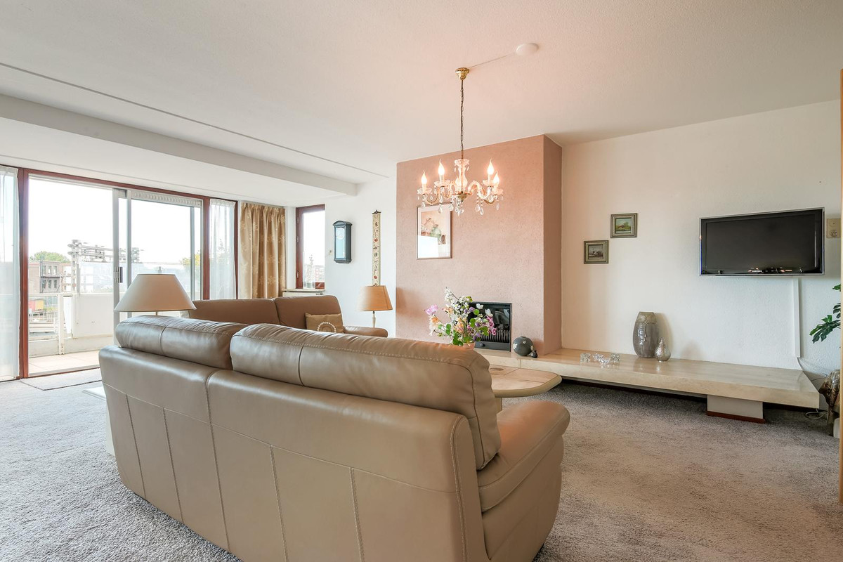Appartement te koop: Westzijde 442, Zaandam