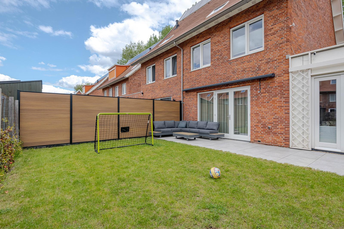 Hoekwoning te koop: Warmoldstraat 77B, Rotterdam