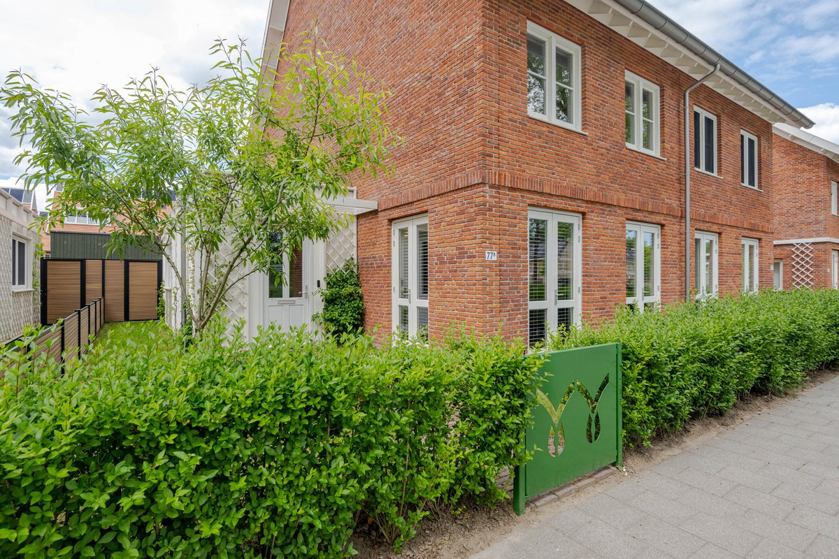Hoekwoning te koop: Warmoldstraat 77B, Rotterdam