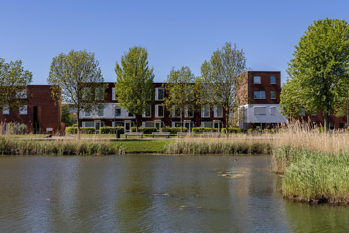 Tussenwoning te koop: Korfoepad 113, Rotterdam