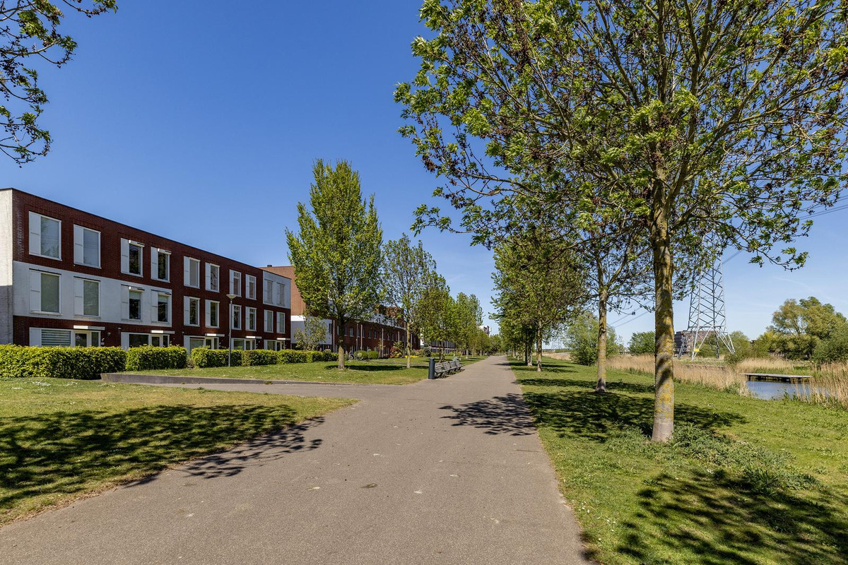 Tussenwoning te koop: Korfoepad 113, Rotterdam
