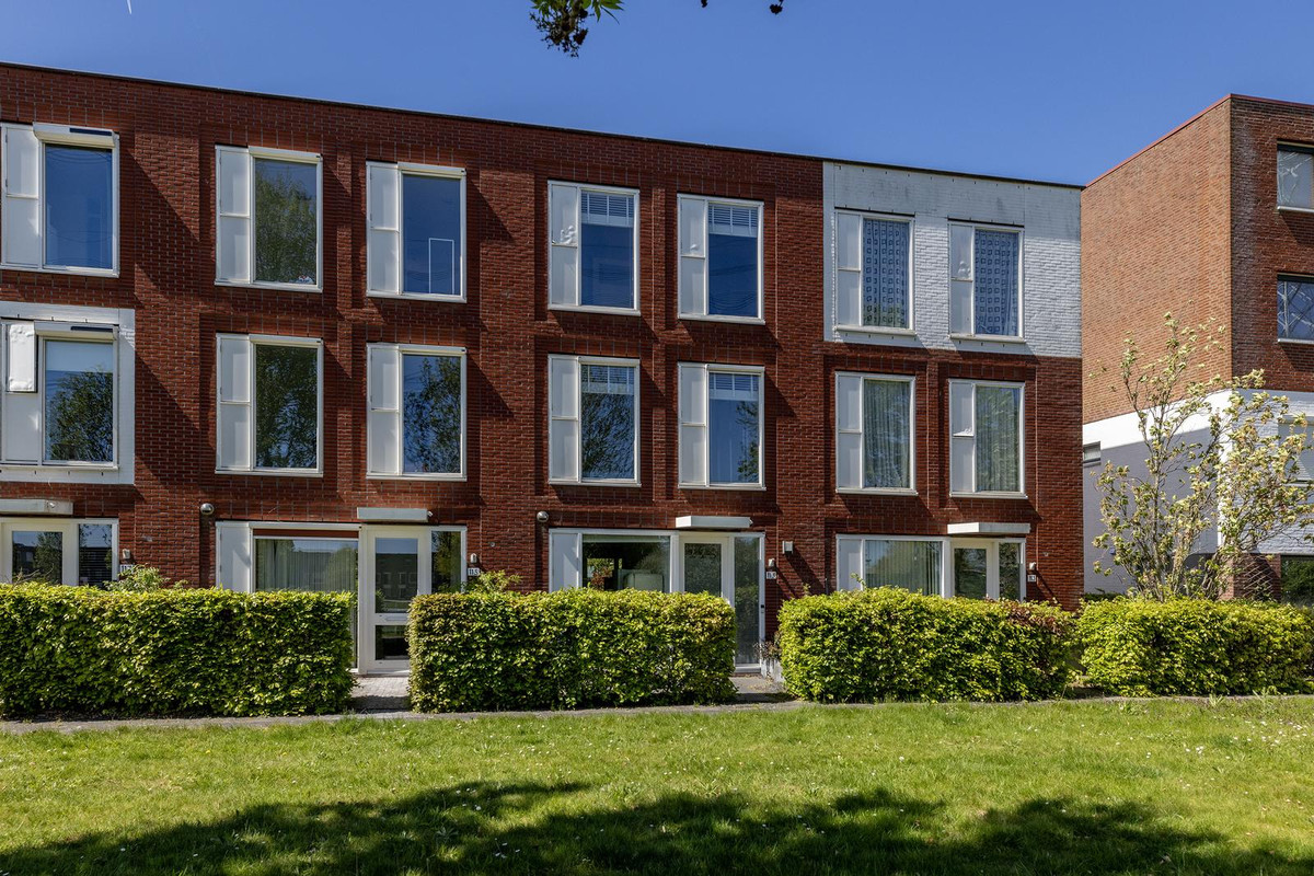 Tussenwoning te koop: Korfoepad 113, Rotterdam